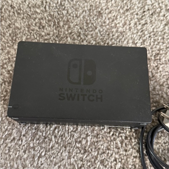 Nintendo Switch Bundle - Black and Gray - Picture 5 of 8